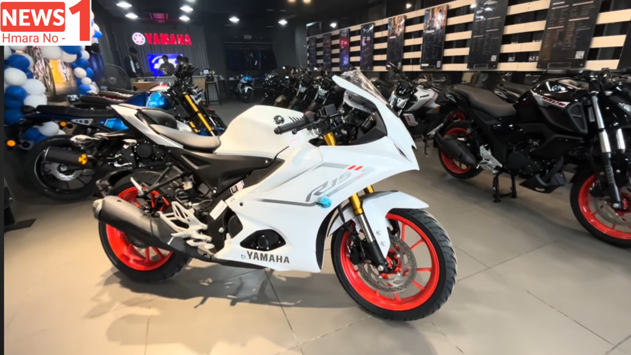 यामाहा R15 V5 2025 लॉन्च: 155cc लिक्विड-कूल्ड VVA इंजन, 19.5PS पावर, 6-स्पीड गियरबॉक्स और ₹1.75 लाख कीमत